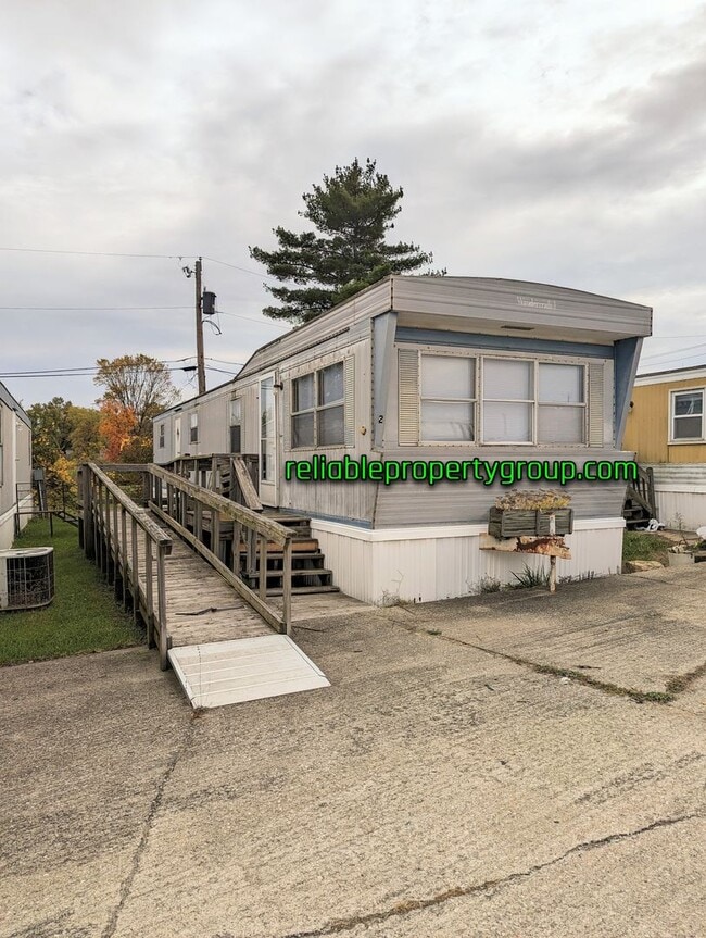 Primary Photo - New Price - Fort Wayne