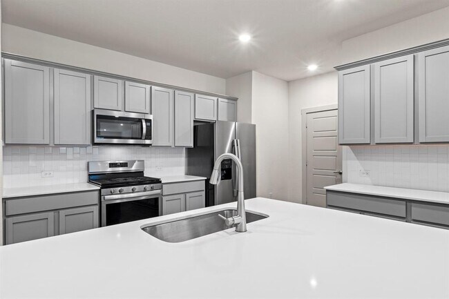 Building Photo - 3024 Louris Ln