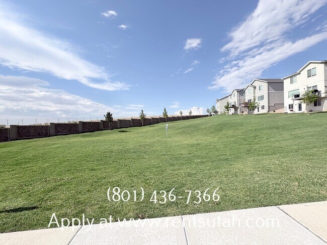 Building Photo - Lovely Santaquin Home
