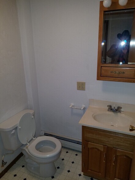 Building Photo - 142 Homestead Ln