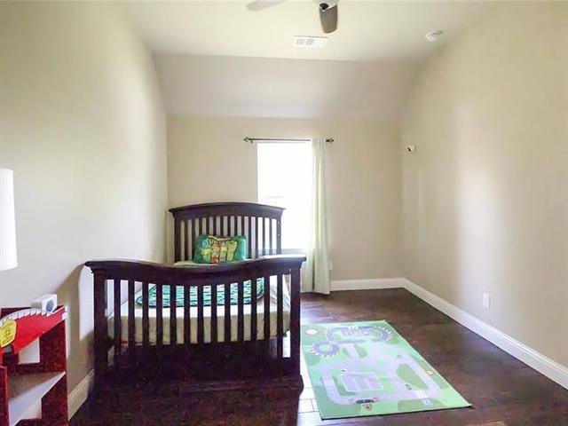 Building Photo - 4815 Livingston Dr