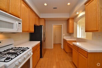 Building Photo - $3,150 / GORGEOUS TWO BEDROOM TOWNHOME IN ...