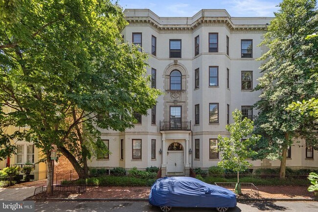 Building Photo - 3014 Dent Pl NW