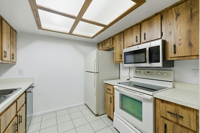 Building Photo - 3031 SE 5th Terrace