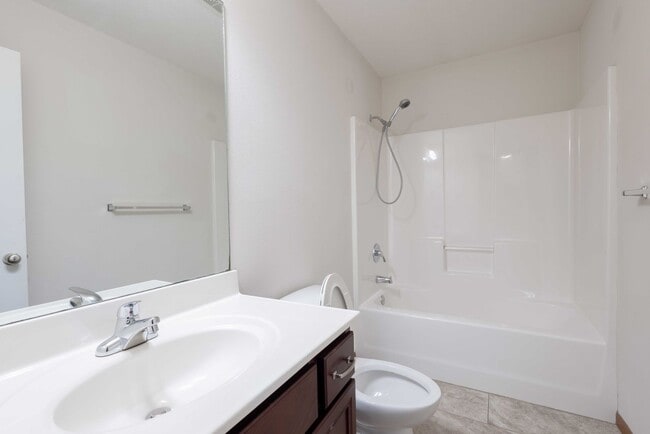 Building Photo - NEW LUXURY DUPLEX in the sought-after Sout...