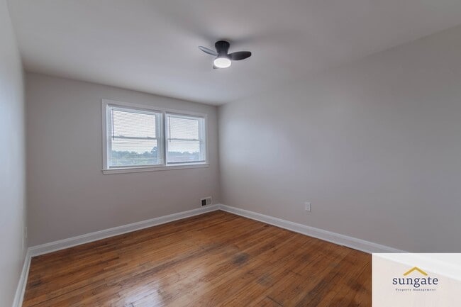 Building Photo - 5405 Moravia Rd