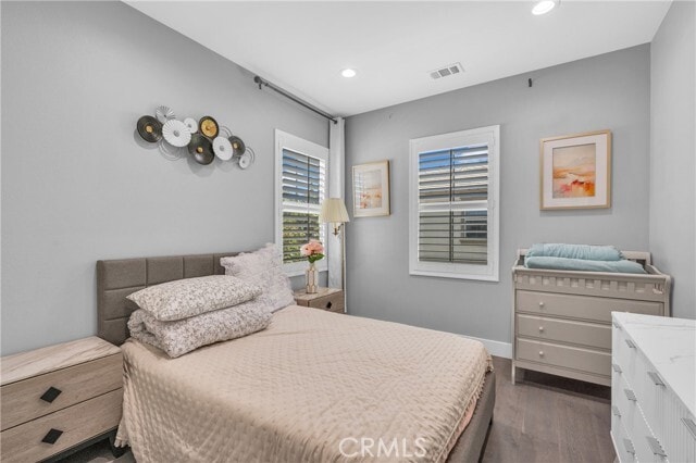 Building Photo - 230 Bright Poppy