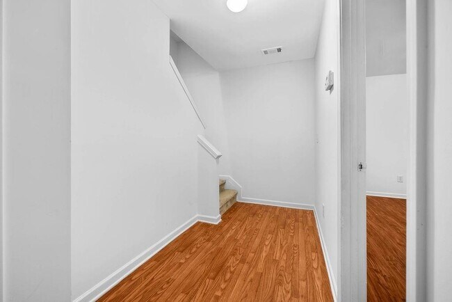 Building Photo - 2677 Cedar Dr
