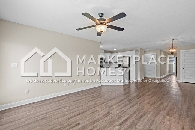 Building Photo - 100 Downsbury Rd