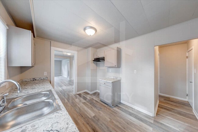 Building Photo - 1625 N Berwick Ave