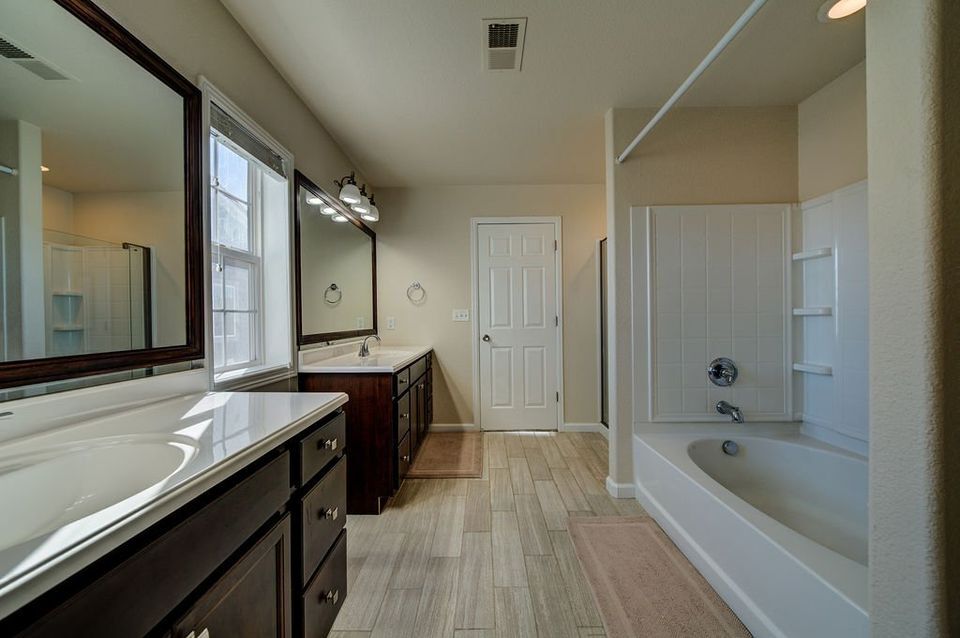 Building Photo - 7762 Lantern Ln