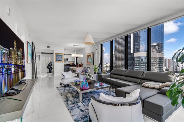 Building Photo - 1010 Brickell Ave