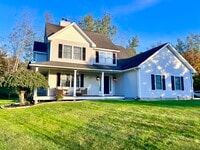 Building Photo - 4 Cobblestone Ct