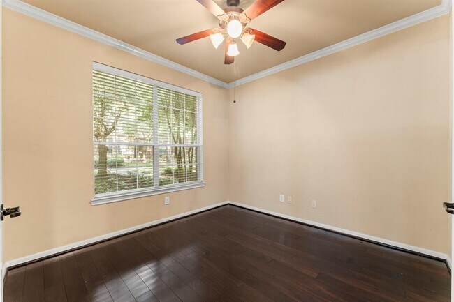 Building Photo - 18 Umbria Ln