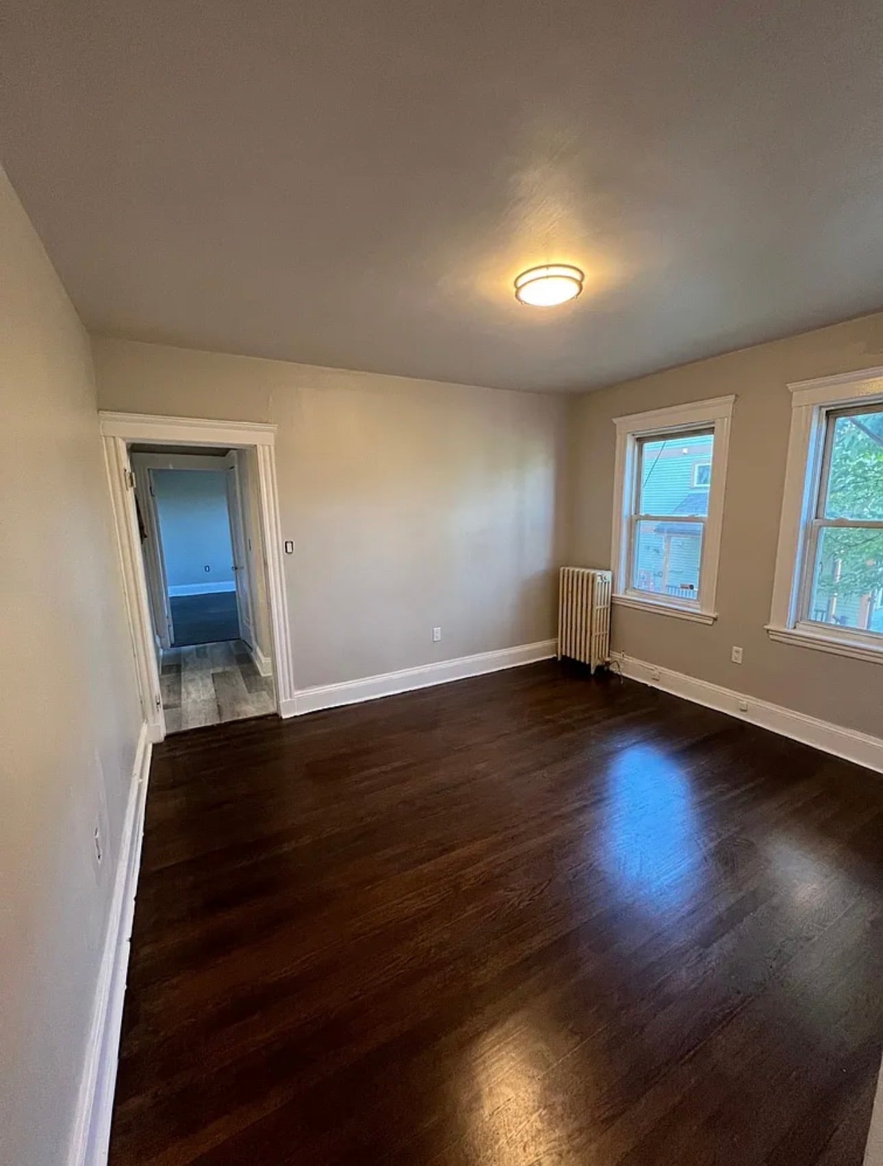 Building Photo - 21 Forest St