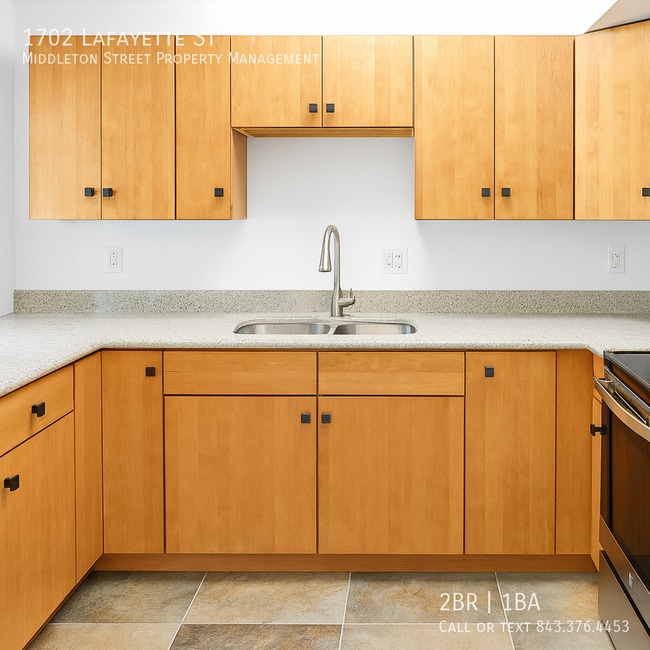 Building Photo - 1702 Lafayette St