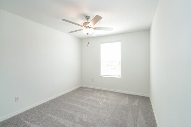 Building Photo - 2125 Skybrooke Blvd
