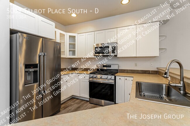 Building Photo - 5009 Talbot Pl S