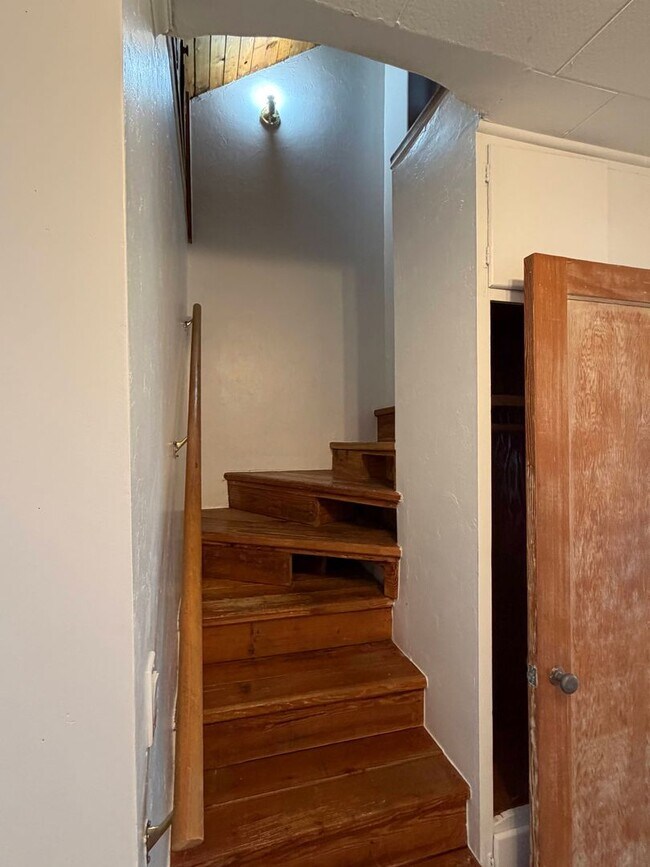 Building Photo - 2 Bedroom House in Eugene