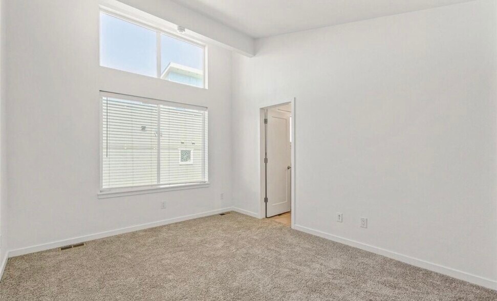 Building Photo - 8711 E Hampden Ave
