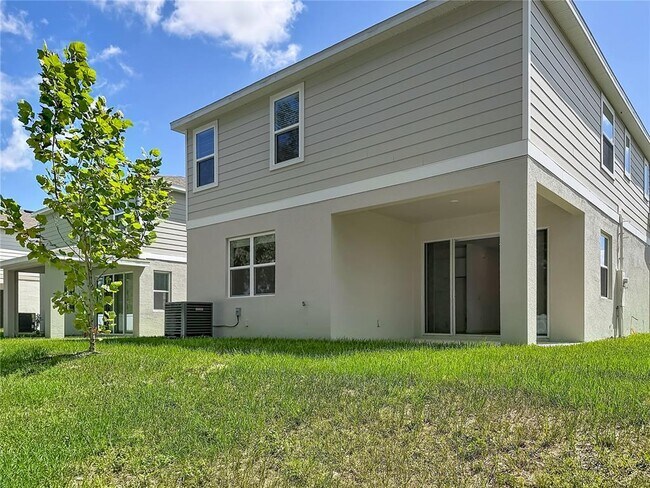Building Photo - 770 Lake Dell Ave