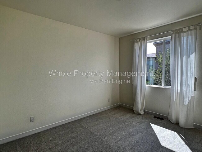 Building Photo - 2049 W 67th Pl