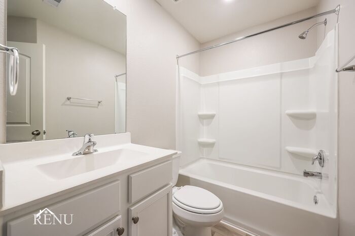 Building Photo - 25397 Cypress Bend Dr
