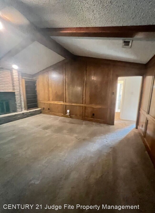 Building Photo - 4 br, 3 bath House - 935 Rock Canyon Drive