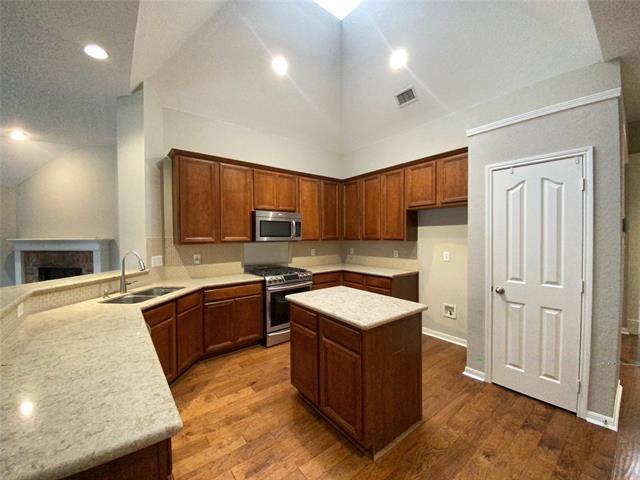 Building Photo - 9105 Tidball Dr