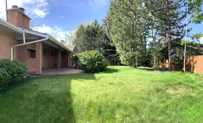 Building Photo - 3055 Crabapple Rd