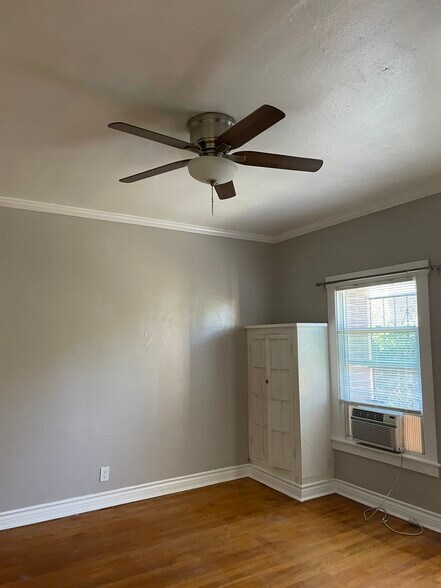 Building Photo - 4125 S Figueroa St
