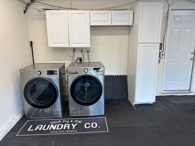 Building Photo - 2507 Moss Cir