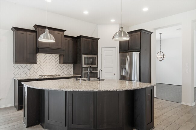 Building Photo - 20427 Noble Arabian Dr