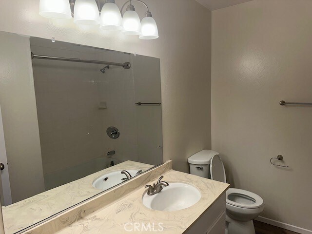 Building Photo - 1201 N California St