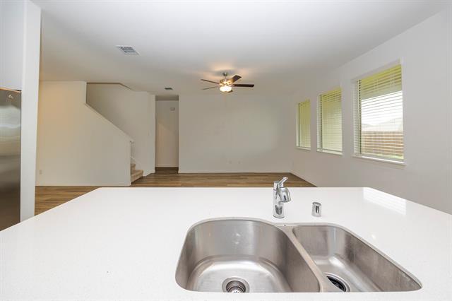 Building Photo - 1629 Dream Dr
