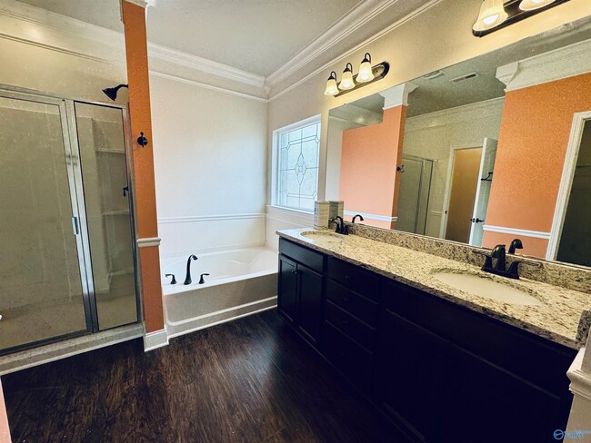 Building Photo - 26764 Mill Creek Dr