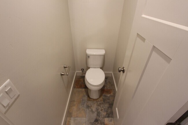 Building Photo - $500 off your 1st Month's rent! Home in Mo...