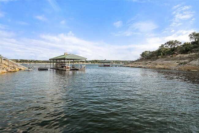 Building Photo - 17813 Kingfisher Ridge Dr