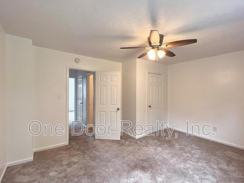Building Photo - 1866 Ferrell Dr