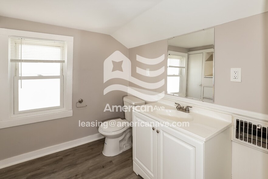 Building Photo - 628 Spruce St