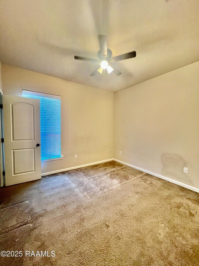 Building Photo - 303 Ouachita Dr