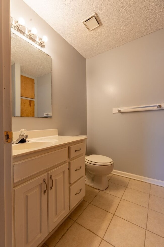 Building Photo - Set the Tone At Tonyota Court!