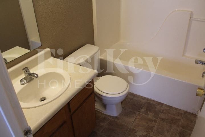 Building Photo - 4366 Village Trace Ct