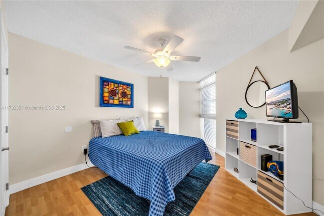 Building Photo - 6301 Collins Ave