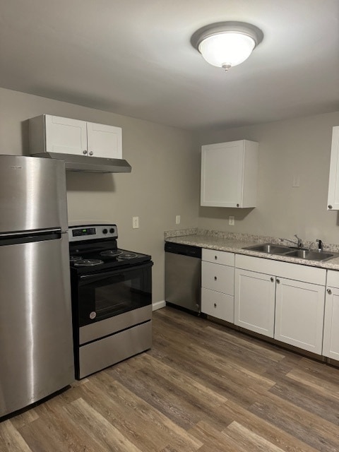 Building Photo - Spacious 2BR/1BA in Hendersonville! Completely renovated!