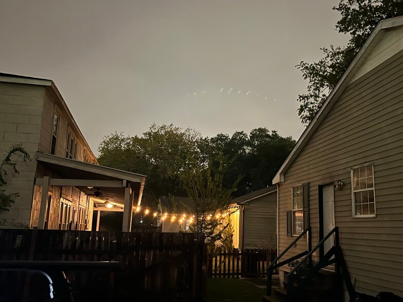 Primary Photo - 4832 Convention St