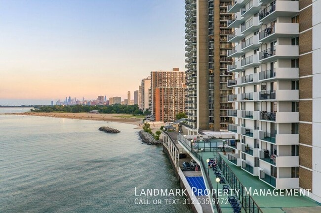 Building Photo - 6033 N Sheridan-Unit 35D