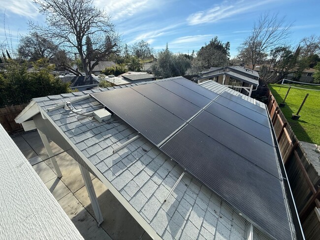 Building Photo - Charming Home in Woodland