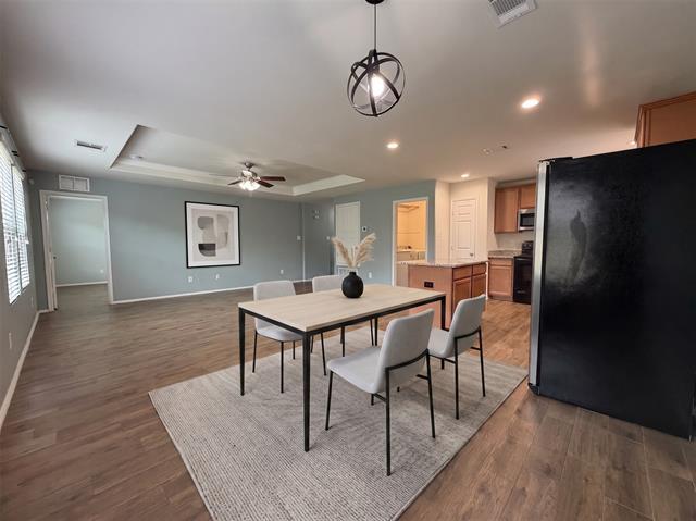 Building Photo - 9913 Amosite Dr
