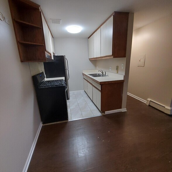 Building Photo - 920 Jonathon Ct